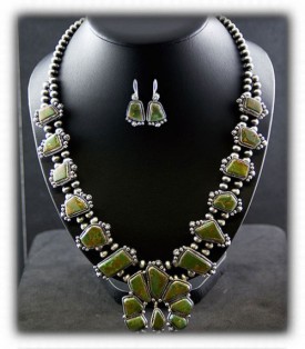 Green-Turquoise Squash-Blossom-Necklace