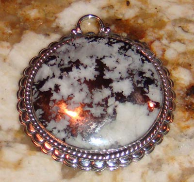 Silver Jewelry - Silver in Quartz Mens Necklace