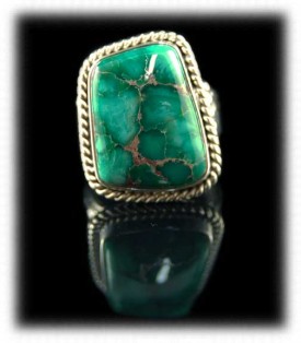 Green Turquoise Handcrafted Silver Ring - 925 Silver