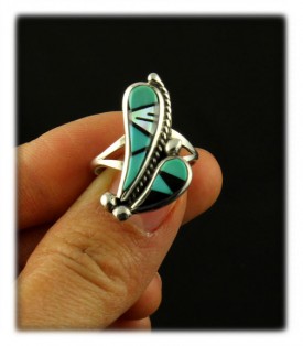 Teardrop style inlay ring for women
