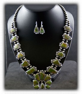 Navajo Jewelry - Squash Blossom Neckilace