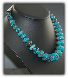 Tibetan Turquoise Bead Necklace by Nattarika Hartman