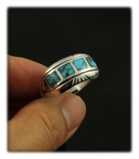 Inlaay wedding ring with Bisbee Turquoise