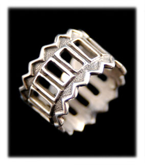 Boxwork Overlay Silver Ring Band