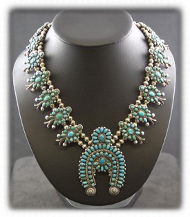 Zuni Antique Indian Make Western Silver Necklace